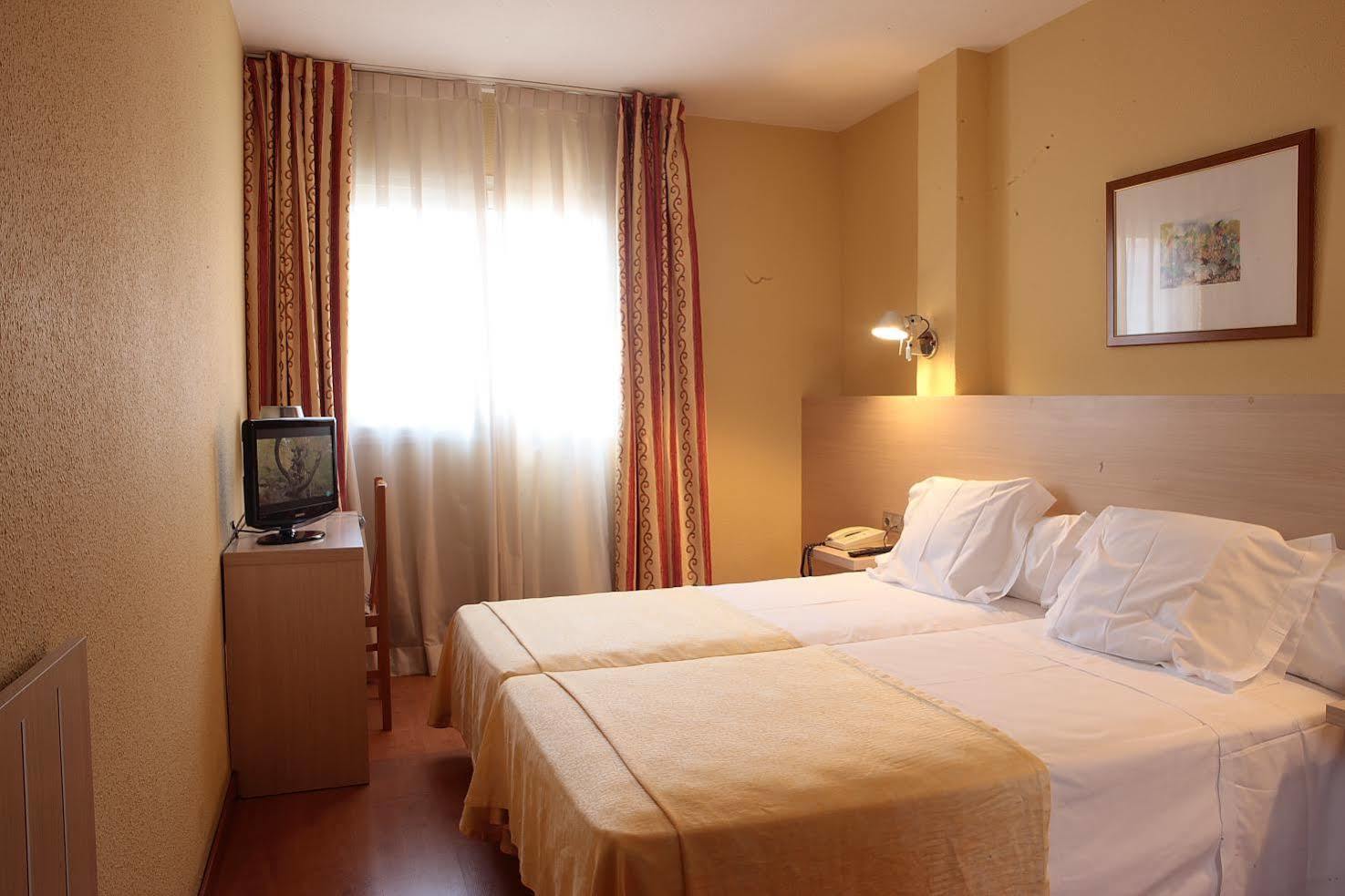 Hotel บัวร์ลาดา ภายนอก รูปภาพ